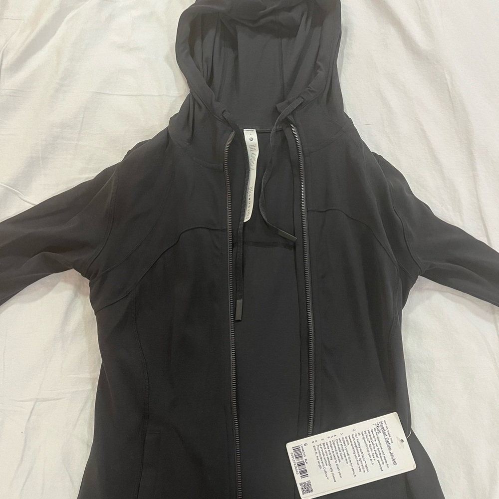 LULULEMON HOODED DEFINE JACKET NWT